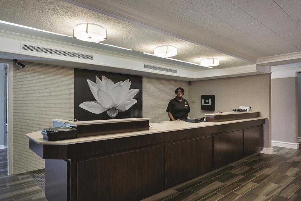 Quality Inn & Suites North Charleston - Ashley Phosphate Εξωτερικό φωτογραφία
